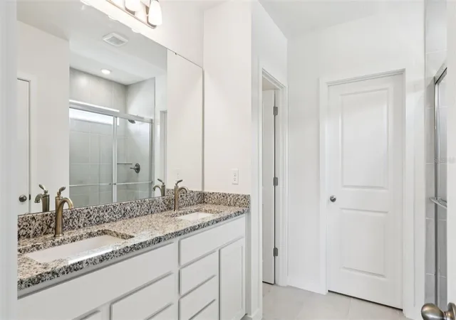 Photo 4 of Single family home for sale at 463 Liberty Bnd, Haines City, FL 33844 | MLS# O6445121 | Listing updated on 2026-09-29