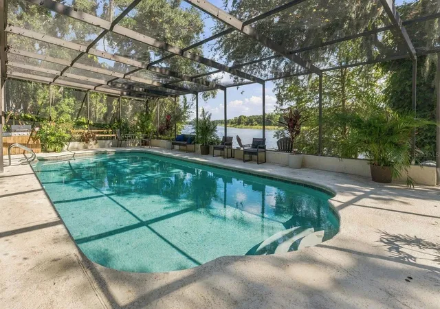 Photo 2 of Single family home for sale at 3006 River Grv Dr, Tampa, FL 33610 | MLS# TB8552549 | Listing updated on 2026-10-07