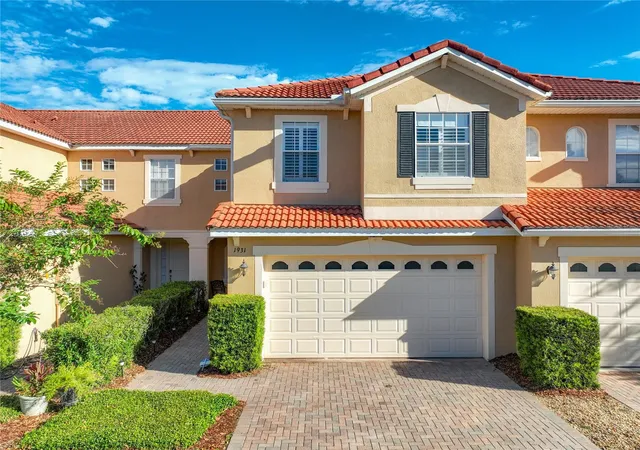 Photo 3 of Townhouse for sale at 1931 Michael Tiago Cir, Maitland, FL 32751 | MLS# O6445127 | Listing updated on 2026-10-06