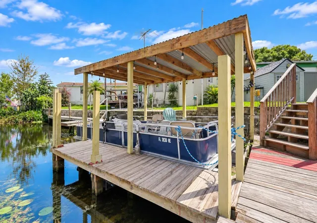 Photo 4 of Manufactured home for sale at 1405 Westland Dr, Tavares, FL 32778 | MLS# G5118319 | Listing updated on 2026-09-27