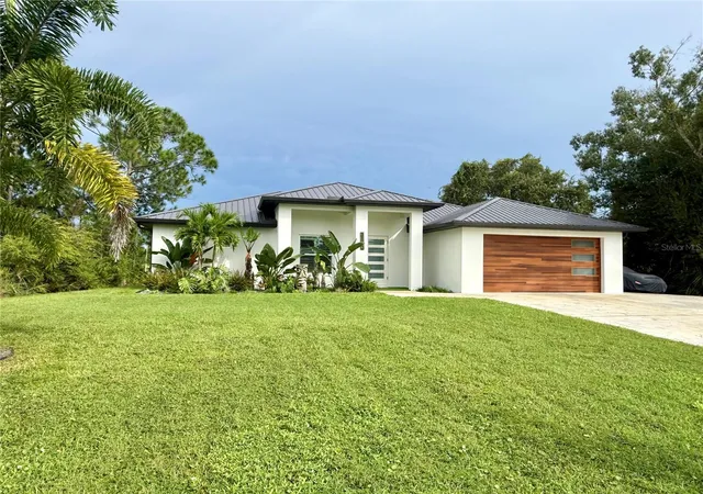 Single family home for sale at 3140 Vessels Rd, Punta Gorda, FL 33980 | MLS# A4707549