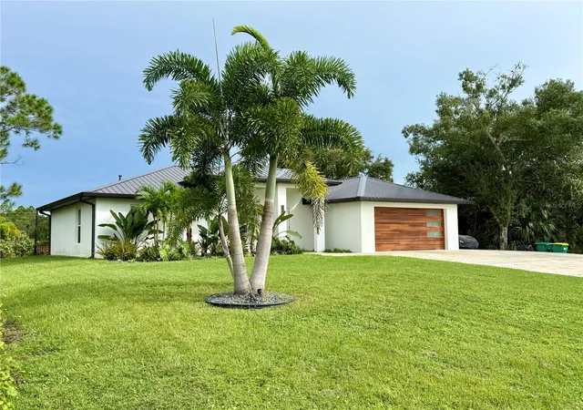 Photo 1 of Single family home for sale at 3140 Vessels Rd, Punta Gorda, FL 33980 | MLS# A4707549 | Listing updated on 2026-10-11