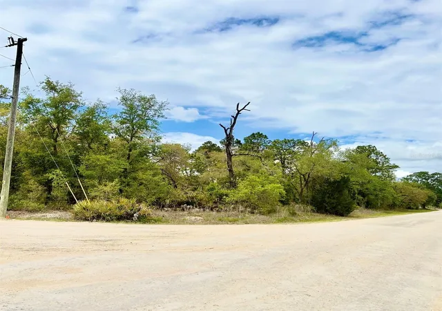 Photo 1 of Land for sale at Mountain Mockingbird Rd, Brooksville, FL 34614 | MLS# TB8552551 | Listing updated on 2026-09-27
