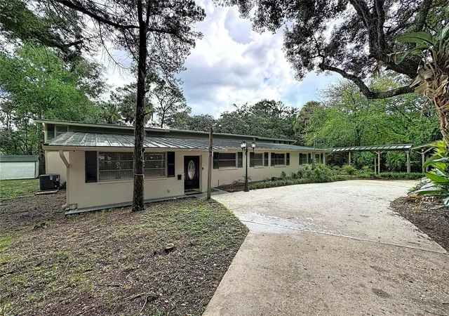 Photo 2 of Single family home for sale at 17932 Wendy Sue Ave, Hudson, FL 34667 | MLS# W7889867 | Listing updated on 2026-10-05
