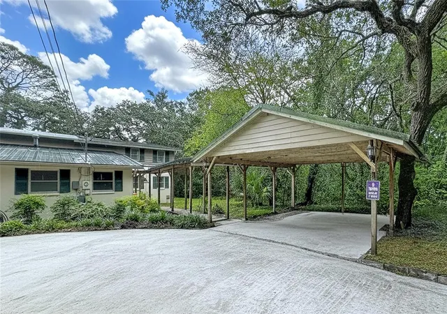 Photo 4 of Single family home for sale at 17932 Wendy Sue Ave, Hudson, FL 34667 | MLS# W7889867 | Listing updated on 2026-10-05