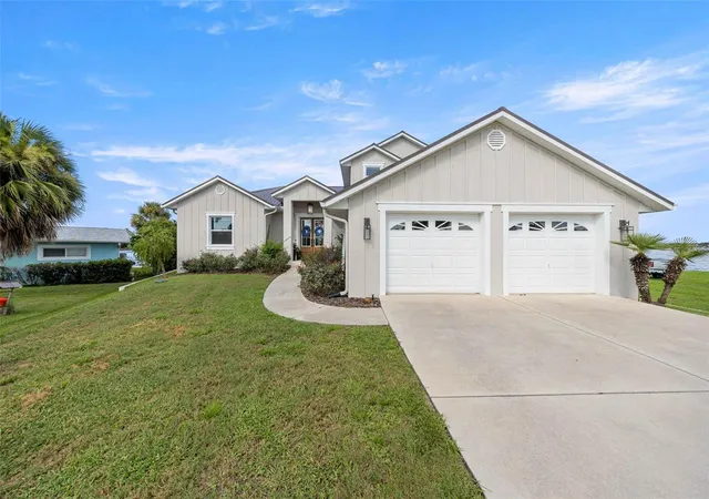 Photo 3 of Single family home for sale at 2247 N Pilot Point, Crystal River, FL 34429 | MLS# OM732948 | Listing updated on 2026-10-01