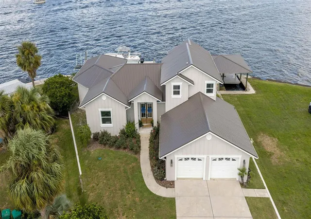 Photo 4 of Single family home for sale at 2247 N Pilot Point, Crystal River, FL 34429 | MLS# OM732948 | Listing updated on 2026-10-01