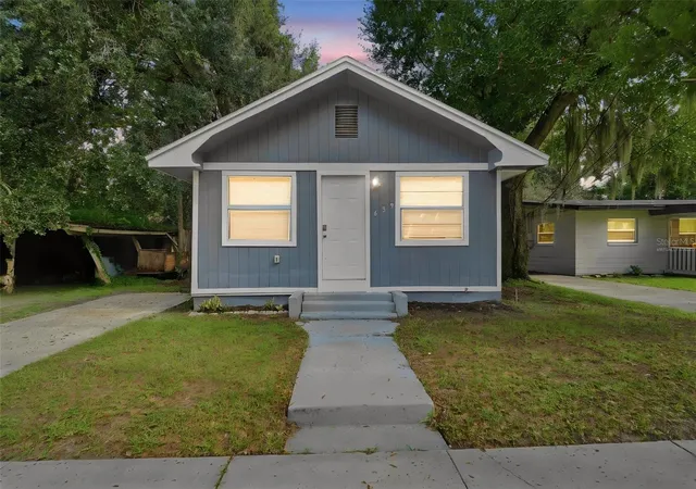 Photo 1 of Single family home for sale at 639 Grand St, Orlando, FL 32805 | MLS# V4951527 | Listing updated on 2026-09-29