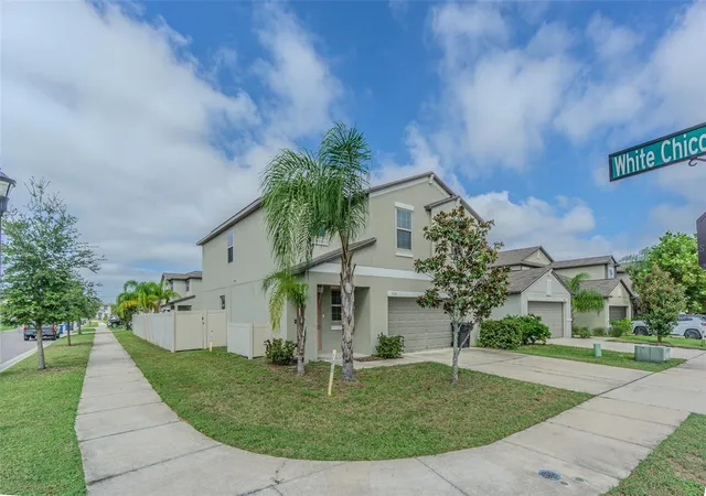 Photo 3 of Single family home for sale at 5102 Dandelion St, Apollo Beach, FL 33572 | MLS# TB8552564 | Listing updated on 2026-09-27