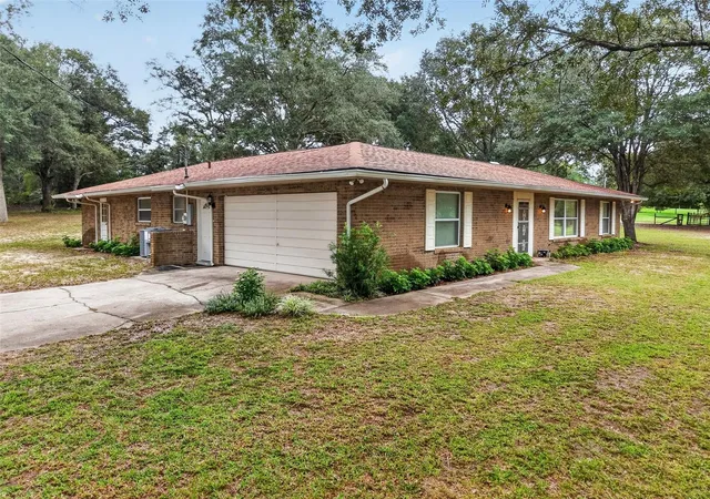 Photo 2 of Single family home for sale at 23633 State Rd 44, Eustis, FL 32736 | MLS# G5118326 | Listing updated on 2026-09-29
