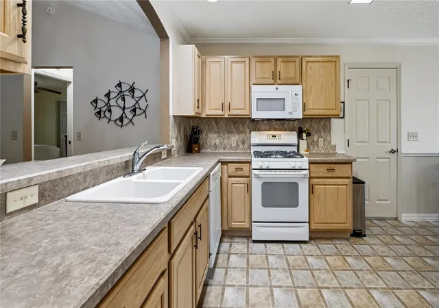 Photo 3 of Single family home for sale at 17617 SE 80th Altamaha Ct, The Villages, FL 32162 | MLS# G5118327 | Listing updated on 2026-09-27
