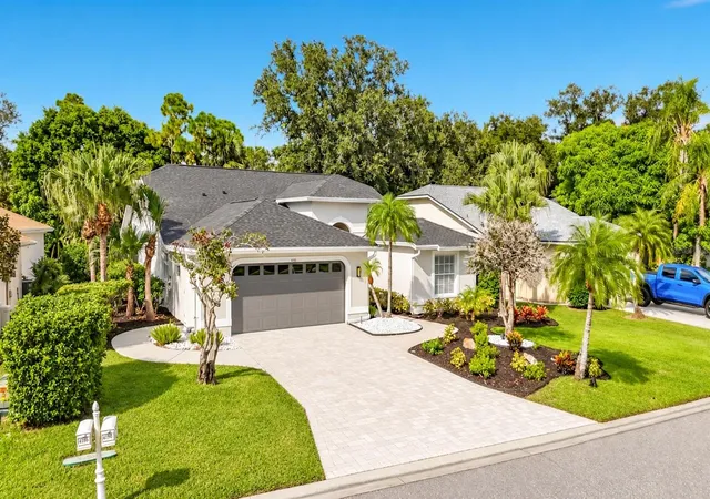 Photo 1 of Single family home for sale at 4190 Westbourne Cir, Sarasota, FL 34238 | MLS# A4707572 | Listing updated on 2026-10-01