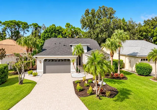 Photo 2 of Single family home for sale at 4190 Westbourne Cir, Sarasota, FL 34238 | MLS# A4707572 | Listing updated on 2026-10-01