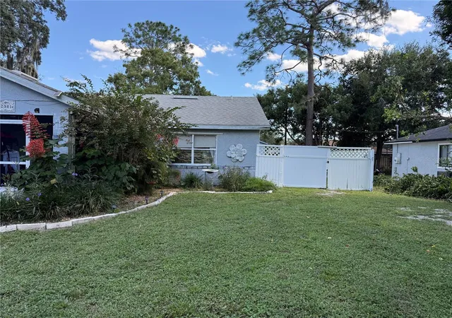 Photo 3 of Single family home for sale at 2981 Allston St, Deltona, FL 32738 | MLS# V4951529 | Listing updated on 2026-09-28