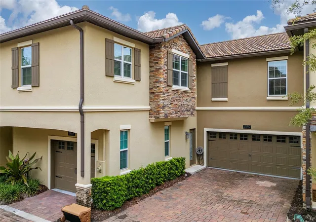 Photo 1 of Townhouse for sale at 1359 Shinnecock Hills Dr, Davenport, FL 33896 | MLS# S5158381 | Listing updated on 2026-10-03