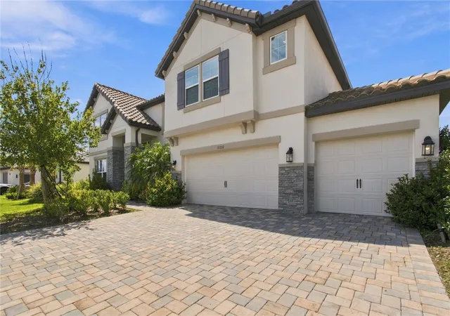 Photo 3 of Single family home for sale at 33212 Kateland Dr, Wesley Chapel, FL 33545 | MLS# TB8552588 | Listing updated on 2026-10-01
