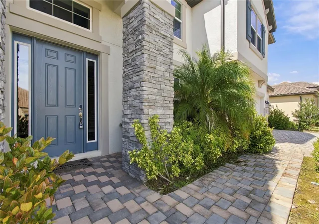 Photo 4 of Single family home for sale at 33212 Kateland Dr, Wesley Chapel, FL 33545 | MLS# TB8552588 | Listing updated on 2026-10-01