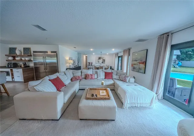 Photo 2 of Single family home for sale at 9197 Bay Hl Blvd, Orlando, FL 32819 | MLS# O6445174 | Listing updated on 2026-10-02