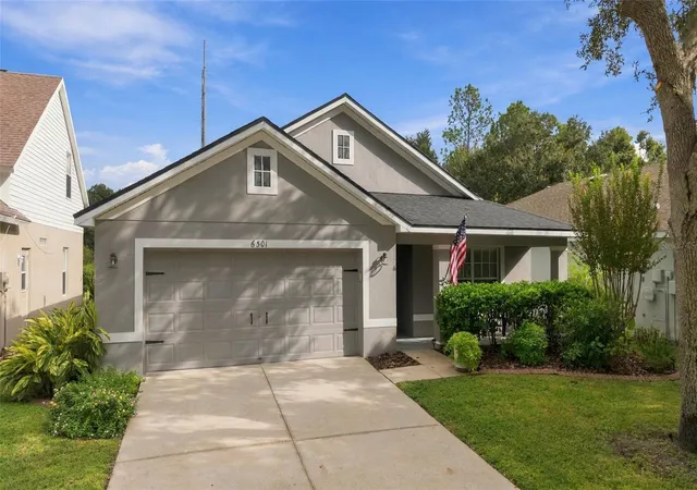 Photo 1 of Single family home for sale at 6501 Bridgecrest Dr, Lithia, FL 33547 | MLS# TB8552592 | Listing updated on 2026-10-10