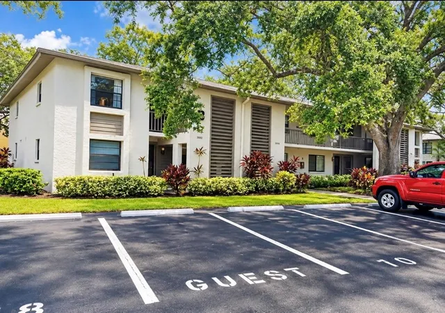 Condo for sale at 3032 Eastland Blvd #B202, CLEARWATER, FL 33761 | MLS# TB8552593