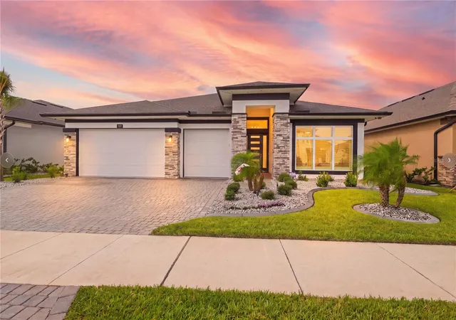 Photo 2 of Single family home for sale at 409 Mosaic Blvd, Daytona Beach, FL 32124 | MLS# V4951532 | Listing updated on 2026-10-04