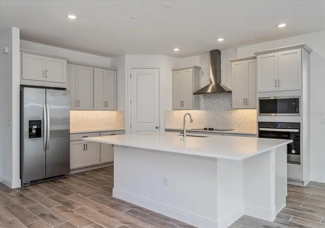 Photo 4 of Sale Pending at 6117 Flowering Cherry Bnd, Winter Garden, FL 34787 | MLS# G5118331 | Listing updated on 2026-10-03
