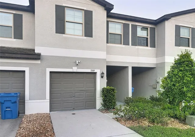 Photo 3 of Townhouse for sale at 1509 Cassius St, Lutz, FL 33549 | MLS# TB8552604 | Listing updated on 2026-09-30