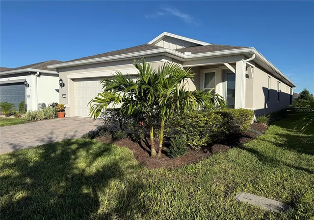 Photo 3 of Single family home for sale at 2361 Daisy Tree Rd, Saint Cloud, FL 34771 | MLS# O6445183 | Listing updated on 2026-10-04