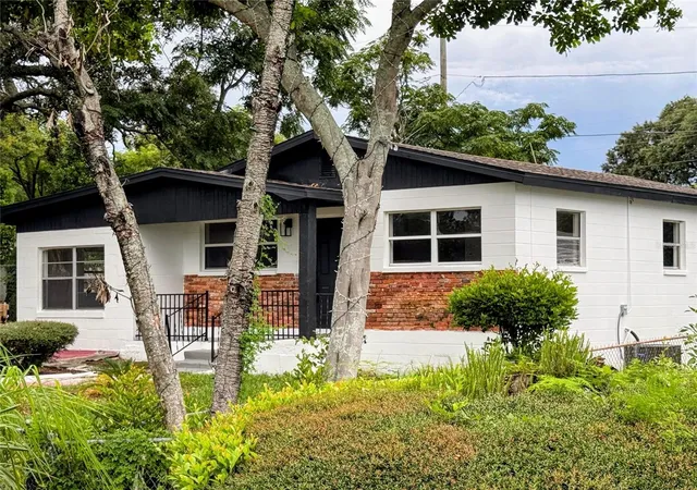 Photo 2 of Single family home for sale at 1222 Ave M, Haines City, FL 33844 | MLS# O6445186 | Listing updated on 2026-09-28