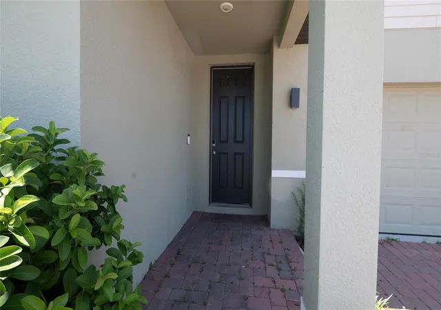Photo 2 of Single family home for sale at 3198 Viceroy Ct, Kissimmee, FL 34759 | MLS# O6445187 | Listing updated on 2026-10-01