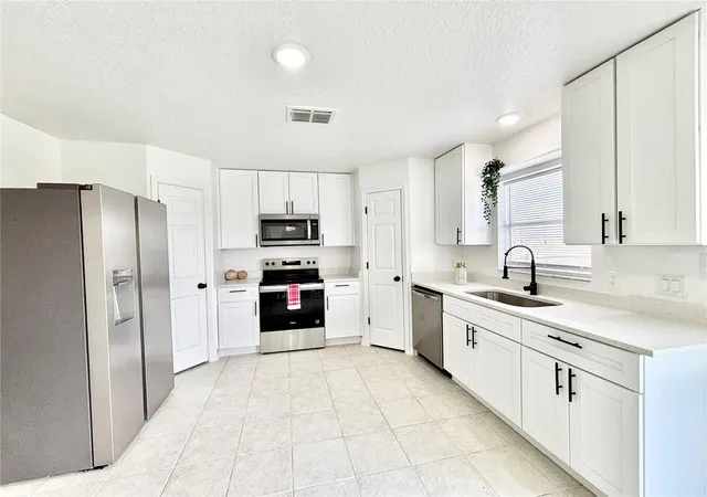 Photo 3 of Single family home for sale at 509 Ridges Dr, Dundee, FL 33838 | MLS# O6445188 | Listing updated on 2026-09-28