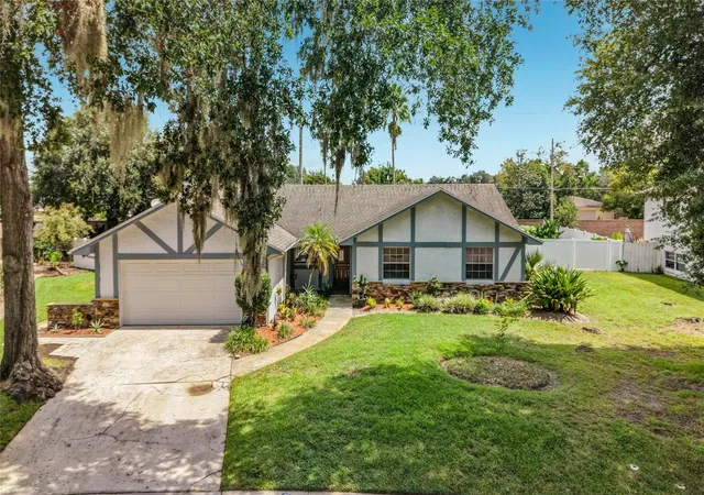 Photo 3 of Single family home for sale at 4148 Floralwood Ct, Orlando, FL 32812 | MLS# S5158384 | Listing updated on 2026-10-26