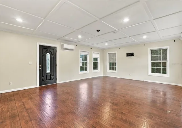 Photo 4 of Single family home for sale at 1775 W French Ave, Orange City, FL 32763 | MLS# V4951534 | Listing updated on 2026-10-26