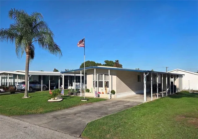 Manufactured home for sale at 5402 Mohawk St, ZEPHYRHILLS, FL 33542 | MLS# TB8552626