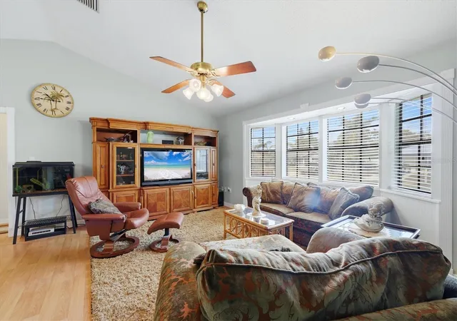 Photo 4 of Single family home for sale at 1137 Ponderosa Rd, Venice, FL 34293 | MLS# N6145946 | Listing updated on 2026-10-03