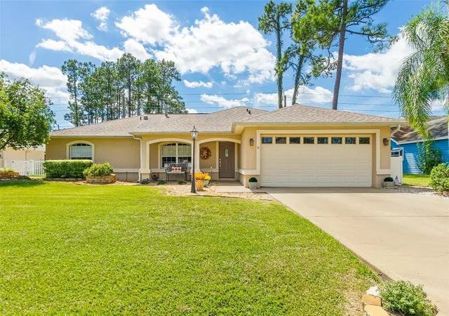 Photo 1 of Single family home for sale at 11 Empress Ln, Palm Coast, FL 32164 | MLS# FC321728 | Listing updated on 2026-09-30