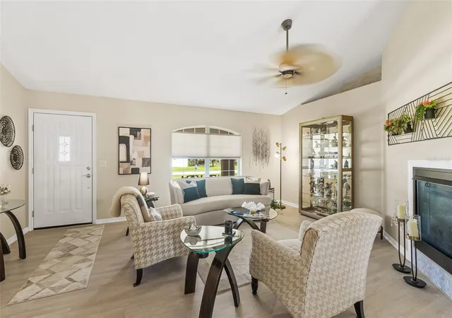 Photo 4 of Single family home for sale at 11 Empress Ln, Palm Coast, FL 32164 | MLS# FC321728 | Listing updated on 2026-09-30