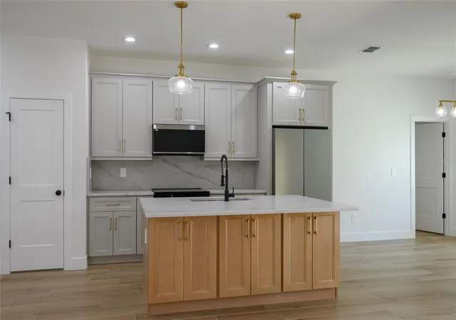 Photo 4 of Single family home for sale at 63 Alicante Rd, Debary, FL 32713 | MLS# O6445196 | Listing updated on 2026-09-28