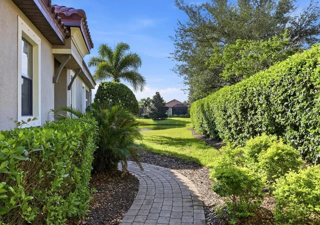 Photo 3 of Single family home for sale at 4705 Stafford Ct, Palmetto, FL 34221 | MLS# TB8552634 | Listing updated on 2026-10-09