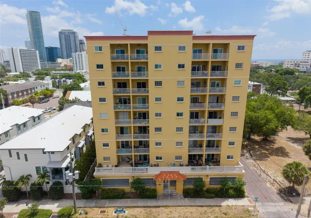 Photo 2 of Condo for sale at 316 8th Street S #604, Saint Petersburg, FL 33701 | MLS# TB8552636 | Listing updated on 2026-10-17
