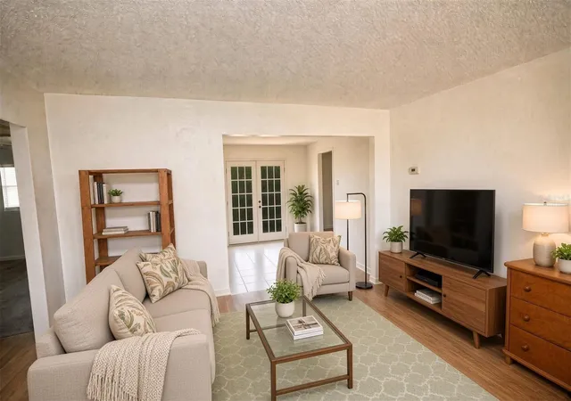 Photo 2 of Single family home for sale at 4915 Bonita Rd, Venice, FL 34293 | MLS# A4707589 | Listing updated on 2026-09-28