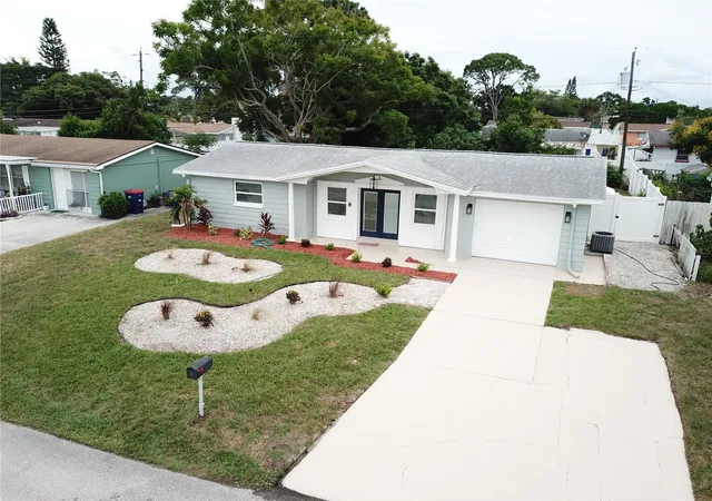 Photo 1 of Single family home for sale at 4142 Woodfield Ave, Holiday, FL 34691 | MLS# TB8552646 | Listing updated on 2026-10-05