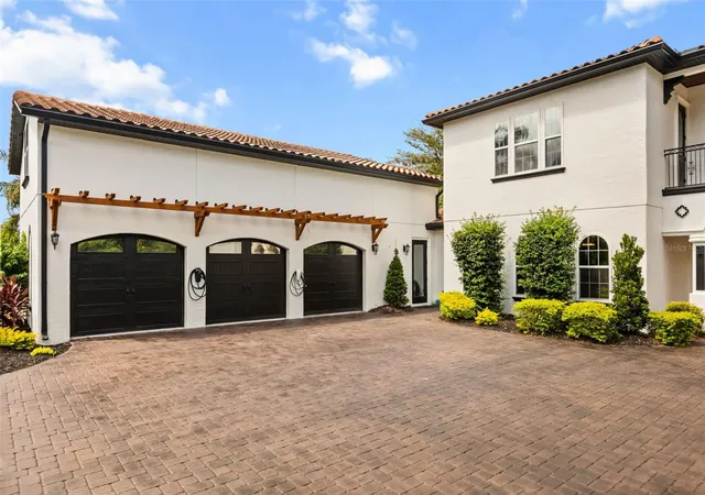 Photo 3 of Single family home for sale at 11421 Tindall Rd, Orlando, FL 32832 | MLS# O6445199 | Listing updated on 2026-10-08
