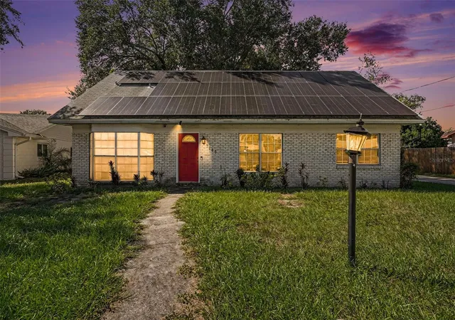 Single family home for sale at 7145 Wrenwood Cir, TAMPA, FL 33617 | MLS# L4965384