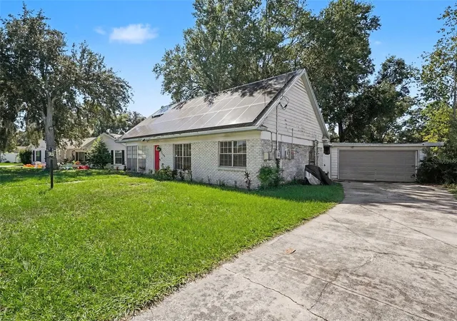 Photo 3 of Single family home for sale at 7145 Wrenwood Cir, Tampa, FL 33617 | MLS# L4965384 | Listing updated on 2026-10-25