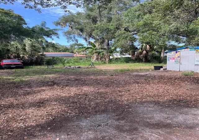 Photo 7 of Single family home for sale at 1463 19th Street, SARASOTA, FL 34234 | MLS# A4707593 | Listing updated on 2026-09-30