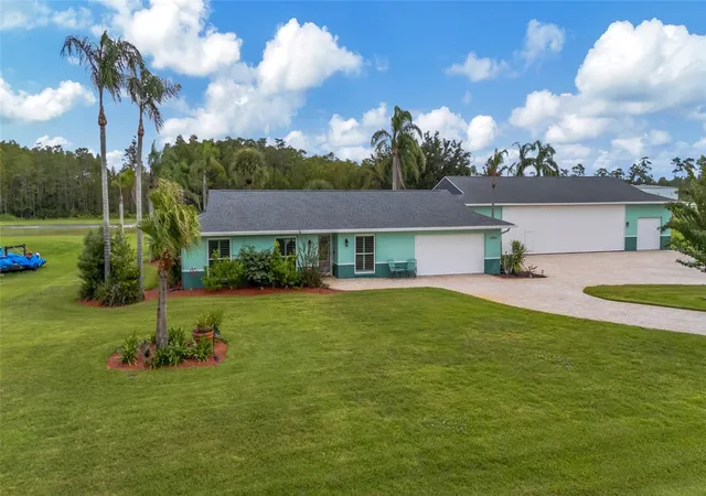 Photo 2 of Single family home for sale at 11610 Pilot Country Dr, Spring Hill, FL 34610 | MLS# TB8552652 | Listing updated on 2026-10-02