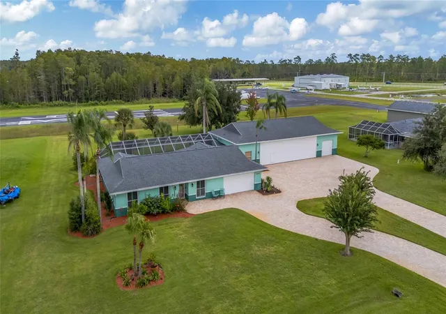 Photo 3 of Single family home for sale at 11610 Pilot Country Dr, Spring Hill, FL 34610 | MLS# TB8552652 | Listing updated on 2026-10-02