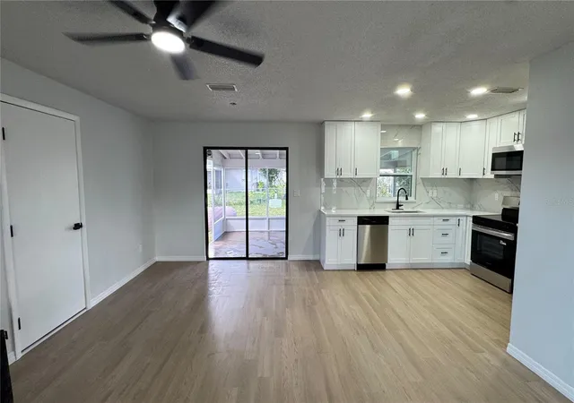 Photo 3 of Single family home for sale at 9353 Chase St, Spring Hill, FL 34606 | MLS# W7889872 | Listing updated on 2026-09-28
