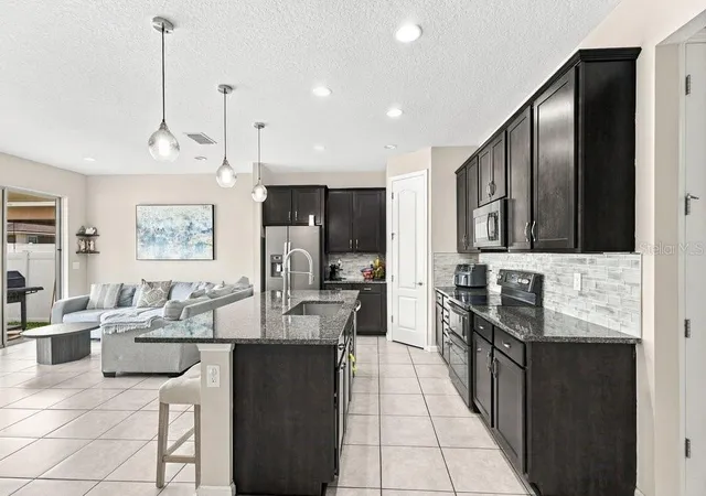 Photo 4 of Single family home for sale at 914 Fallon Hills Dr, Haines City, FL 33844 | MLS# O6445207 | Listing updated on 2026-09-28